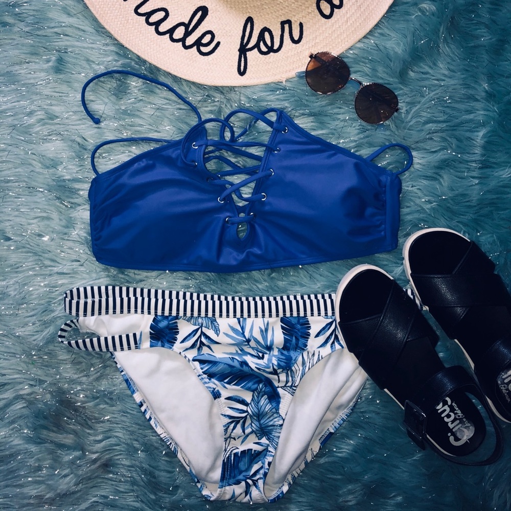 Swim suit